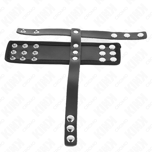 KINK - ANNEAU DE CAGE À PÉNIS REVÊTU DE CUIR AVEC SANGLE RÉGLABLE POUR SÉPARER LES BALLES